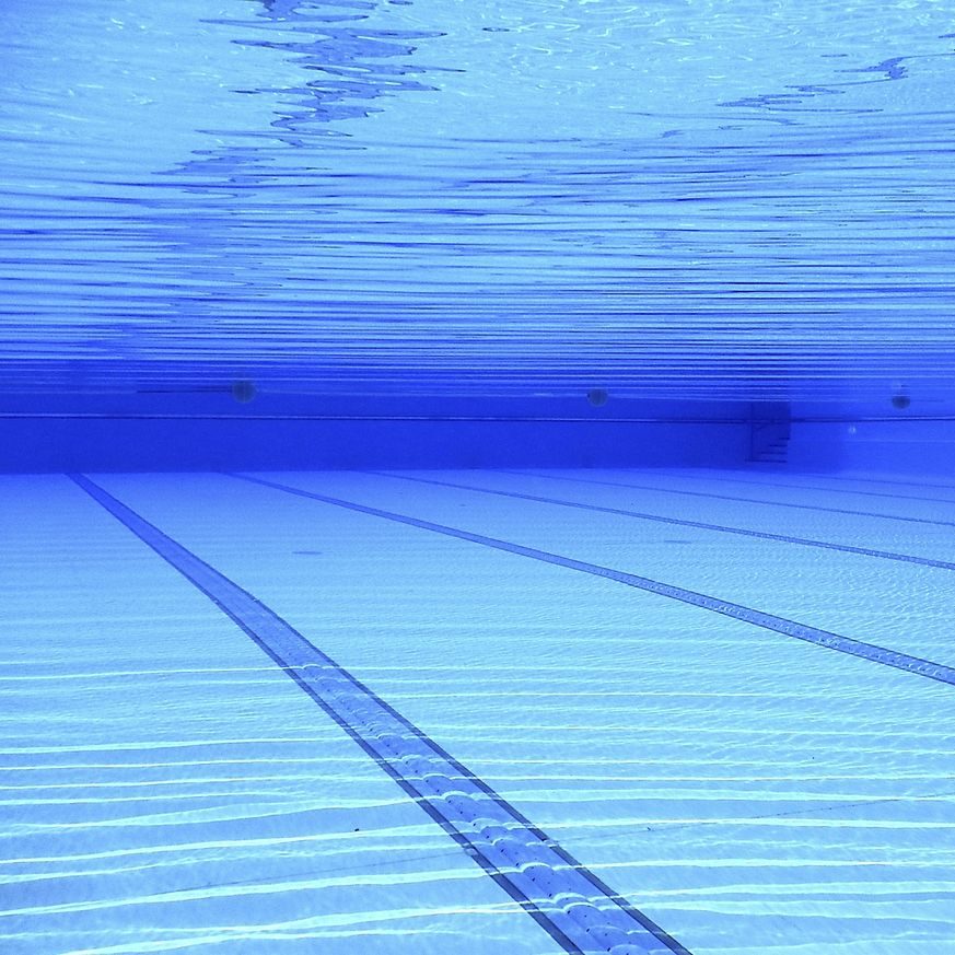 Free swimming pool image